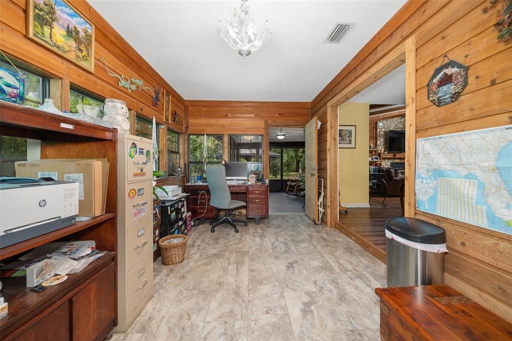 For Sale: $499,000 (2 beds, 2 baths, 1900 Square Feet)