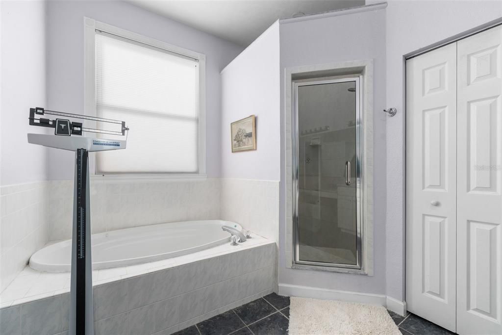 For Sale: $579,000 (3 beds, 2 baths, 2394 Square Feet)