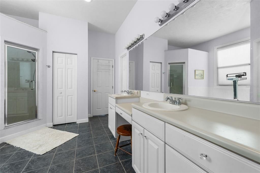 For Sale: $579,000 (3 beds, 2 baths, 2394 Square Feet)