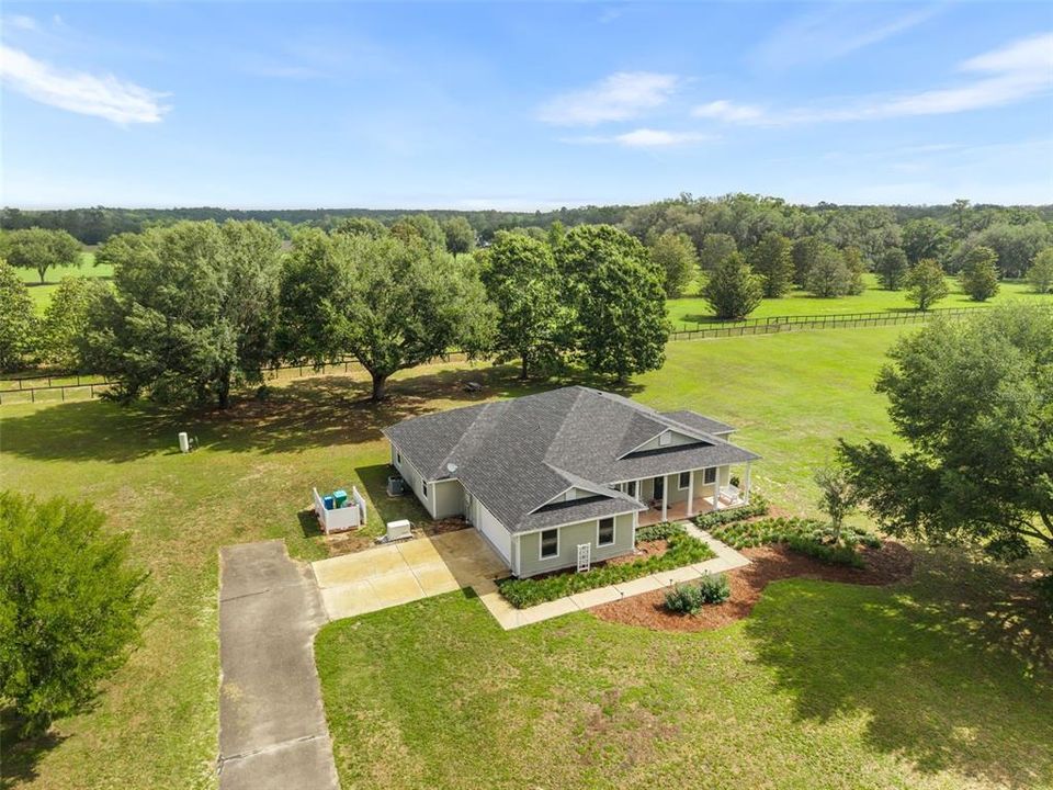 For Sale: $579,000 (3 beds, 2 baths, 2394 Square Feet)