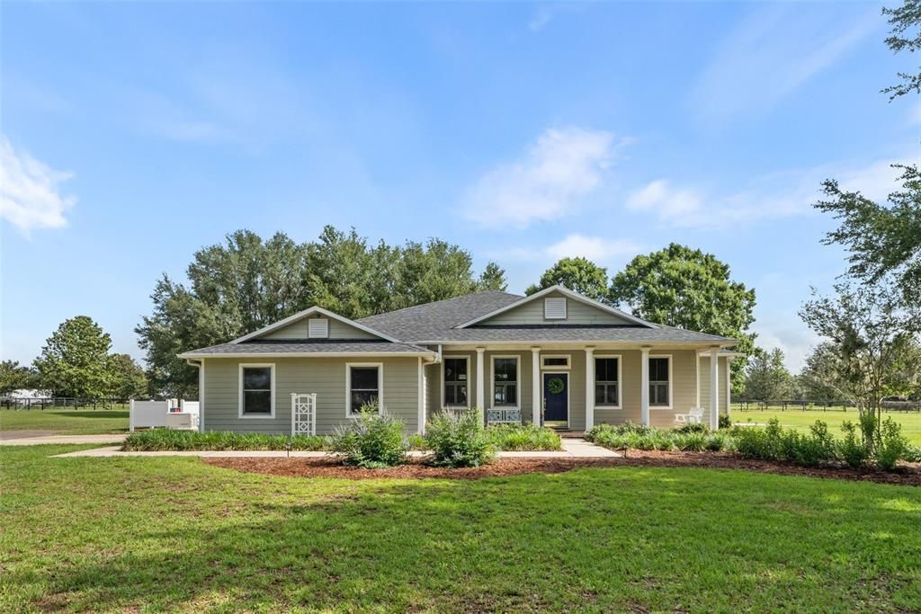 For Sale: $579,000 (3 beds, 2 baths, 2394 Square Feet)