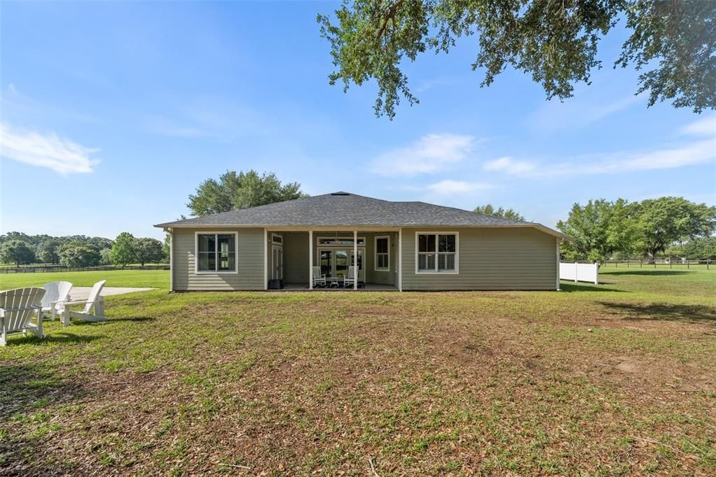 For Sale: $579,000 (3 beds, 2 baths, 2394 Square Feet)