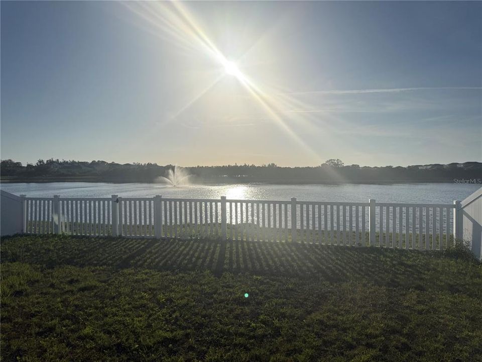 For Rent: $2,100 (3 beds, 2 baths, 1516 Square Feet)