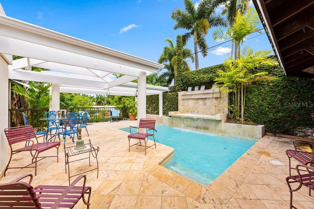 En Venta: $2,500,000 (4 camas, 4 baños, 5026 Pies cuadrados)