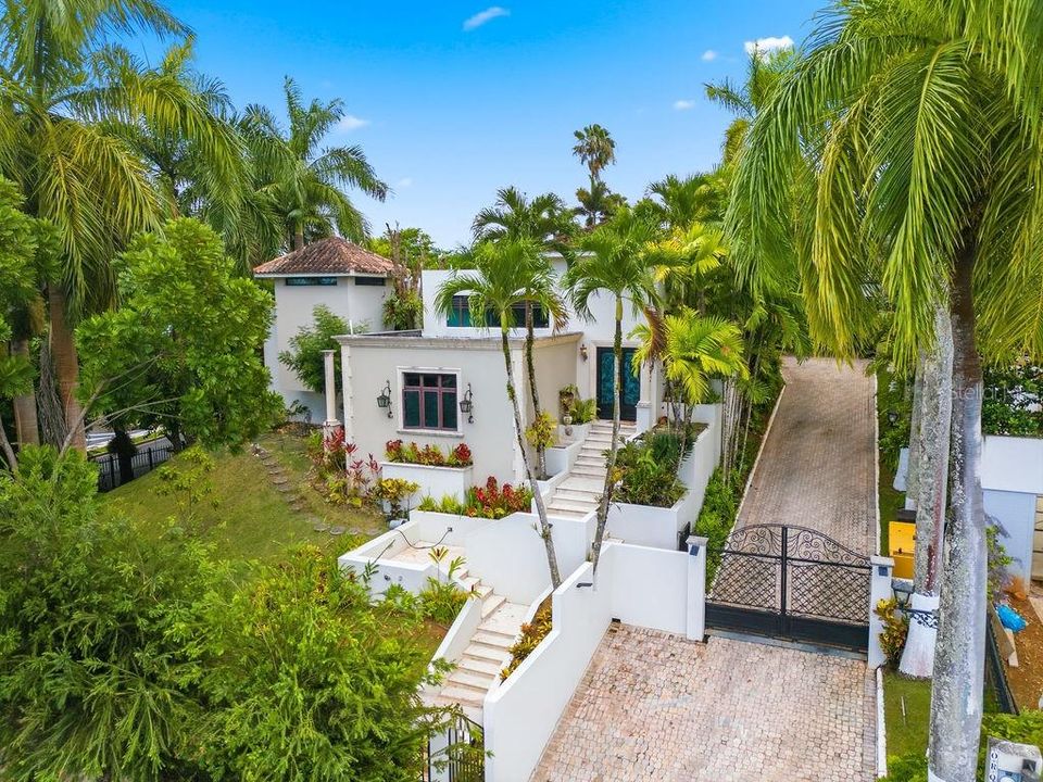 En Venta: $2,500,000 (4 camas, 4 baños, 5026 Pies cuadrados)
