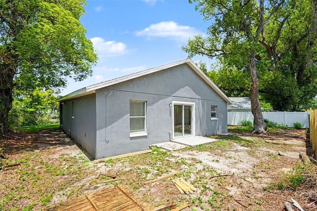For Sale: $324,900 (3 beds, 2 baths, 1129 Square Feet)