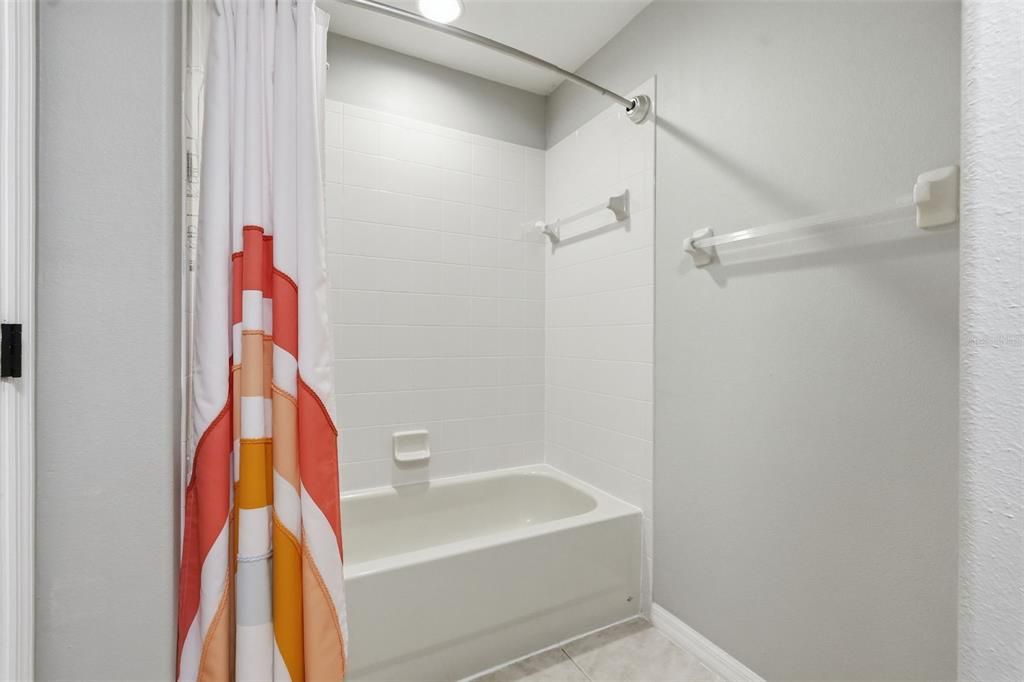En Venta: $574,900 (5 camas, 3 baños, 2652 Pies cuadrados)