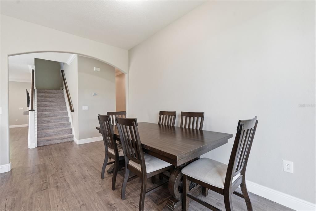En Venta: $574,900 (5 camas, 3 baños, 2652 Pies cuadrados)