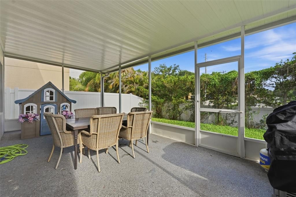 En Venta: $574,900 (5 camas, 3 baños, 2652 Pies cuadrados)