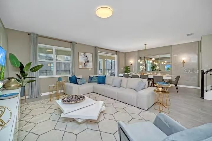 For Sale: $940,000 (9 beds, 5 baths, 4289 Square Feet)