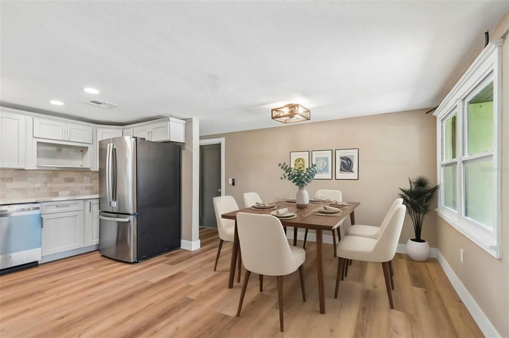 Active With Contract: $375,000 (3 beds, 2 baths, 985 Square Feet)