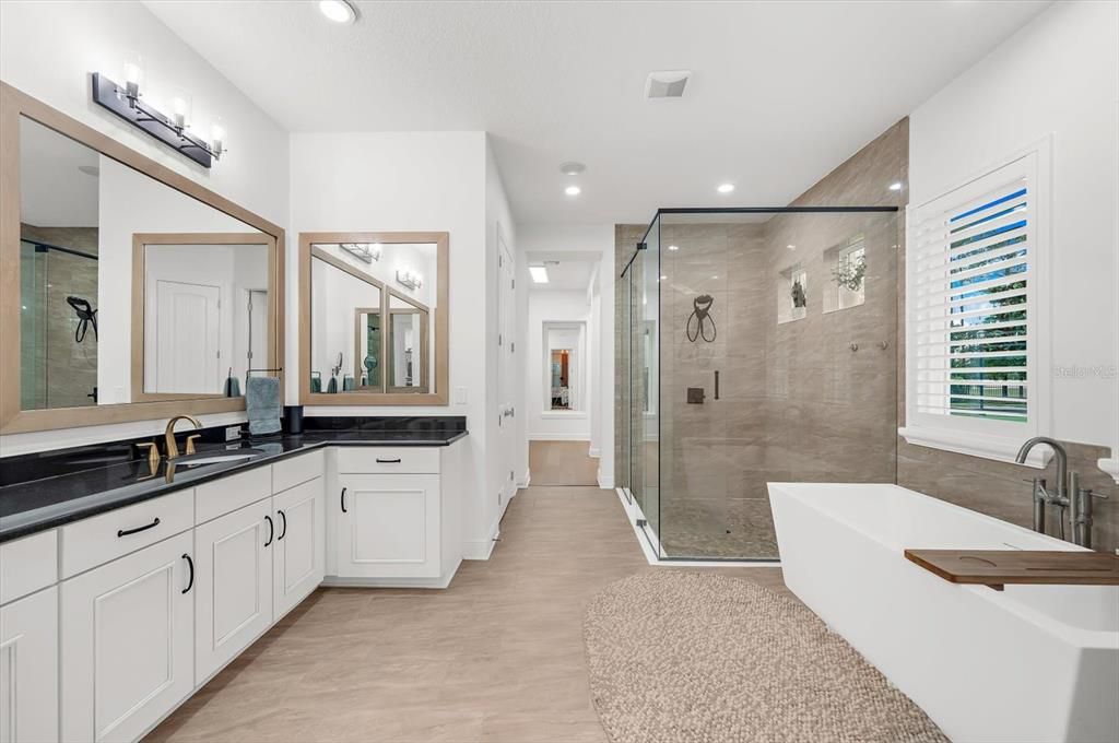 For Sale: $1,800,000 (5 beds, 4 baths, 4248 Square Feet)