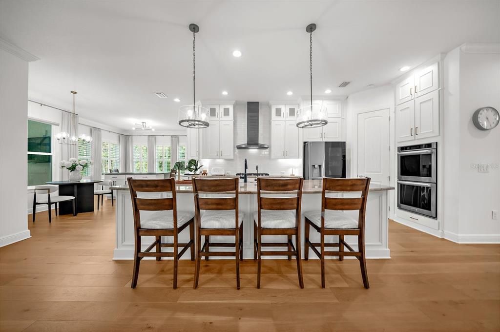 For Sale: $1,800,000 (5 beds, 4 baths, 4248 Square Feet)
