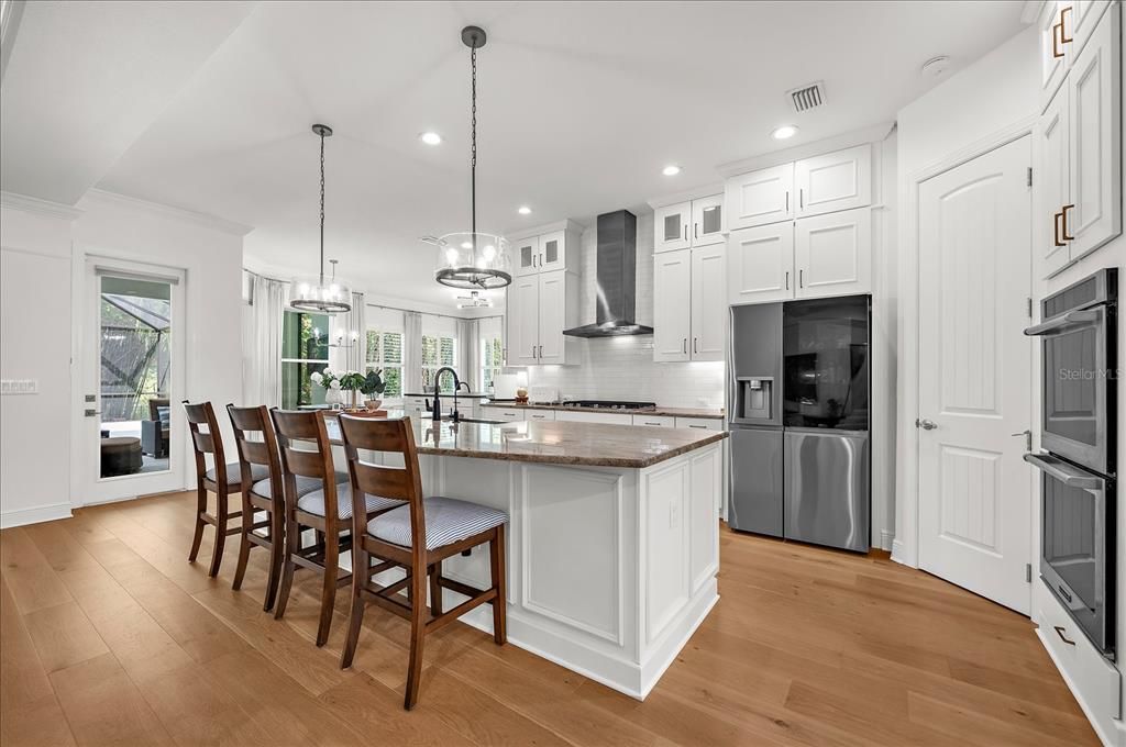 For Sale: $1,800,000 (5 beds, 4 baths, 4248 Square Feet)