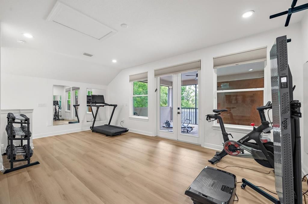 For Sale: $1,800,000 (5 beds, 4 baths, 4248 Square Feet)