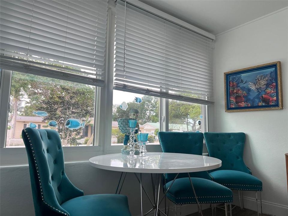 For Sale: $600,000 (3 beds, 2 baths, 1300 Square Feet)