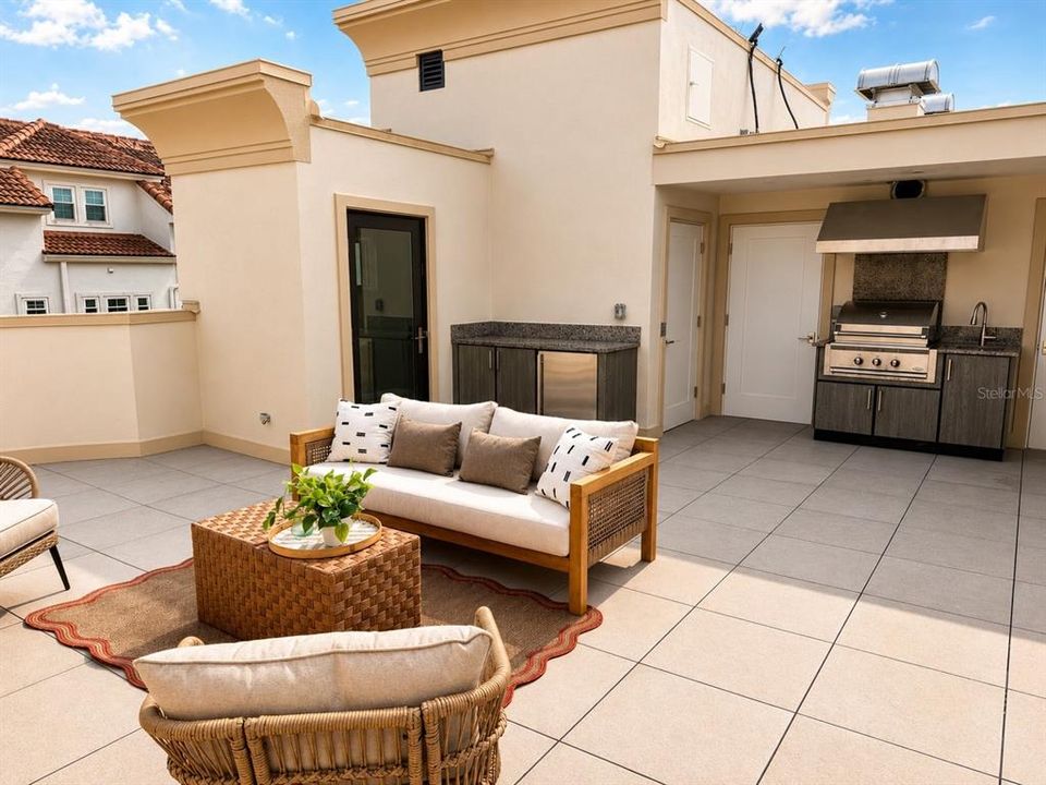 En Venta: $3,150,000 (3 camas, 3 baños, 3244 Pies cuadrados)