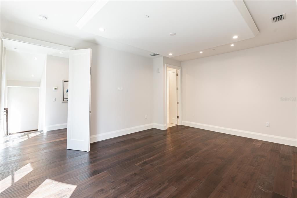 En Venta: $3,150,000 (3 camas, 3 baños, 3244 Pies cuadrados)