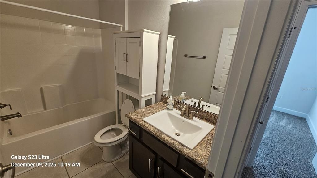 For Rent: $1,800 (3 beds, 2 baths, 1360 Square Feet)