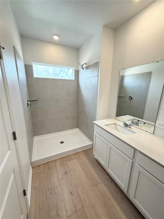 En Renta: $2,500 (4 camas, 2 baños, 2071 Pies cuadrados)