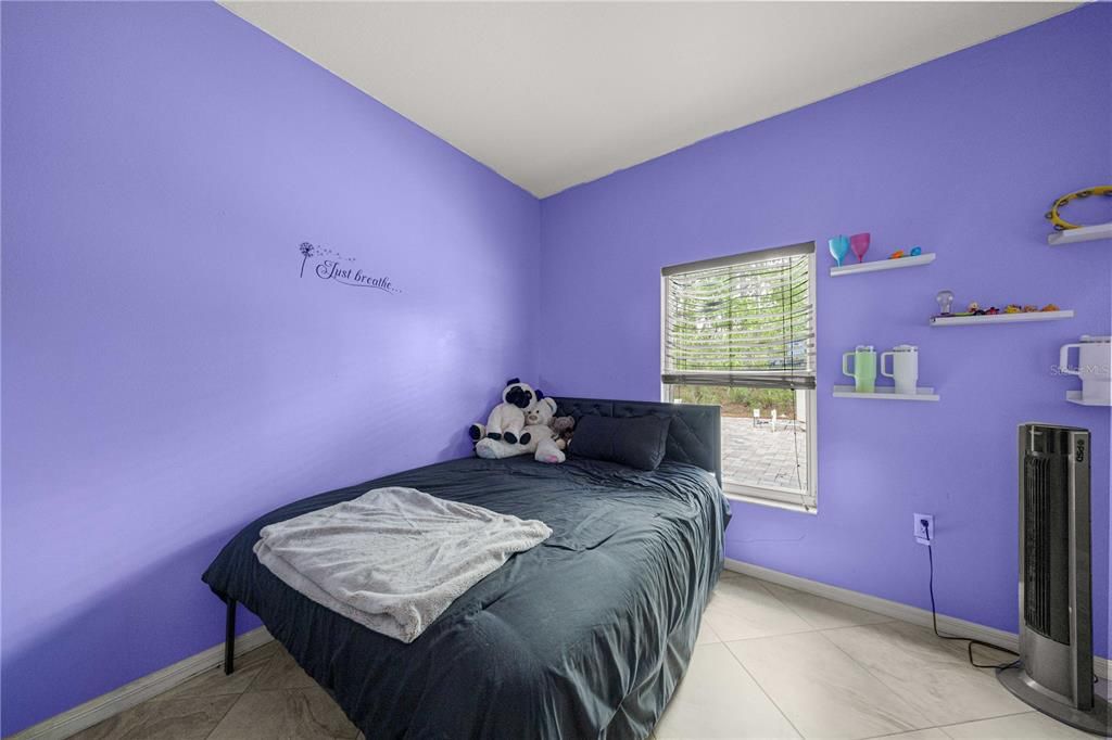 En Venta: $399,000 (4 camas, 2 baños, 2187 Pies cuadrados)