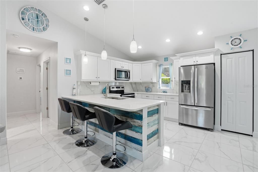 En Venta: $335,000 (3 camas, 2 baños, 1377 Pies cuadrados)
