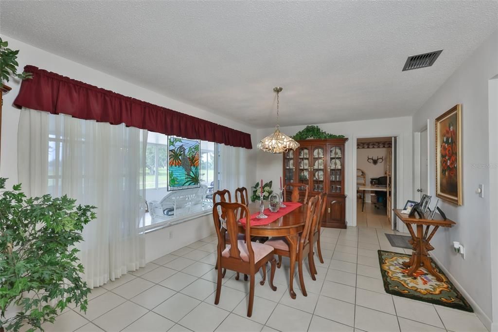 For Sale: $339,000 (2 beds, 2 baths, 1811 Square Feet)