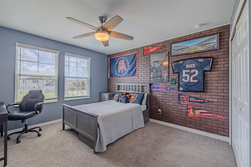 For Sale: $789,000 (5 beds, 3 baths, 3292 Square Feet)