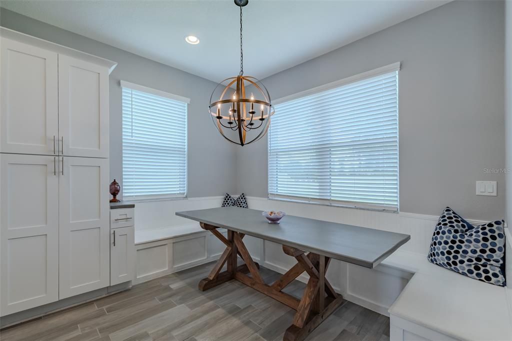 For Sale: $789,000 (5 beds, 3 baths, 3292 Square Feet)