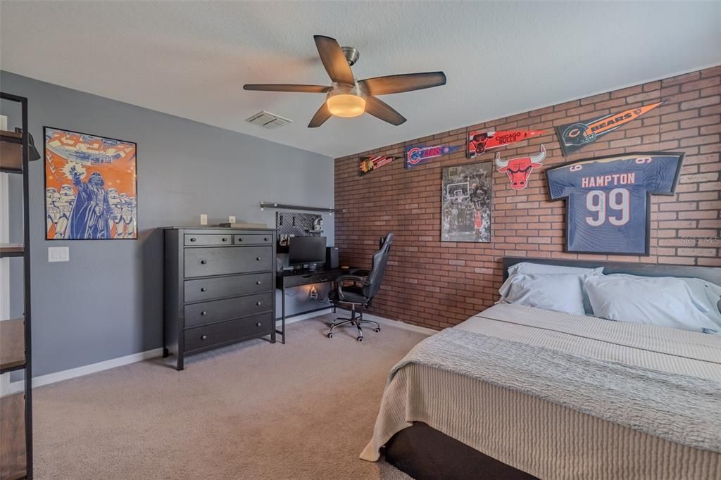 For Sale: $789,000 (5 beds, 3 baths, 3292 Square Feet)