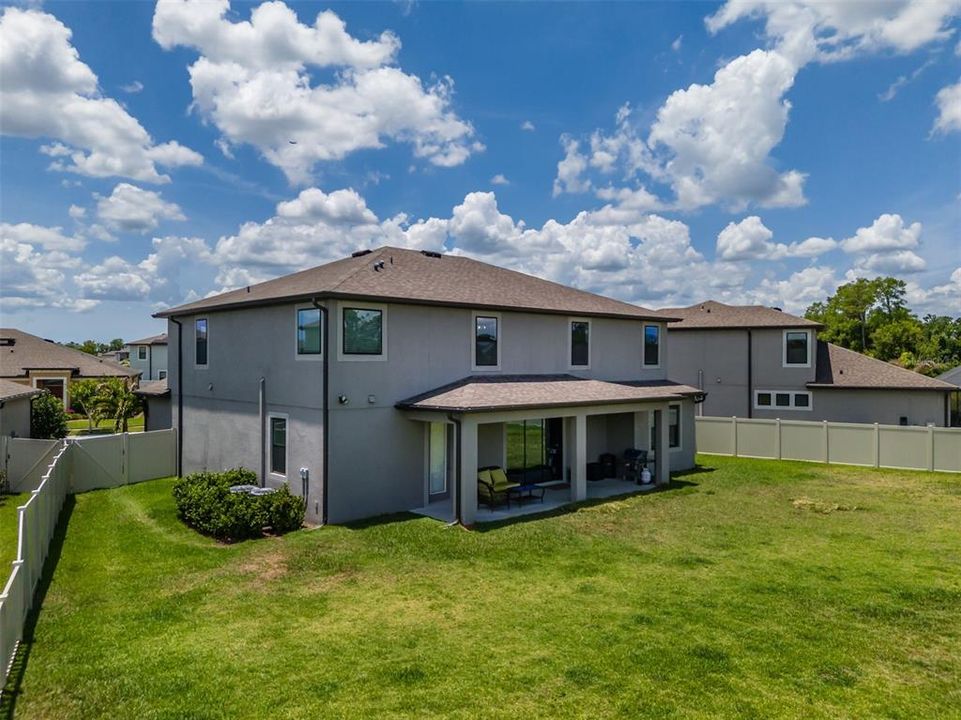 For Sale: $789,000 (5 beds, 3 baths, 3292 Square Feet)