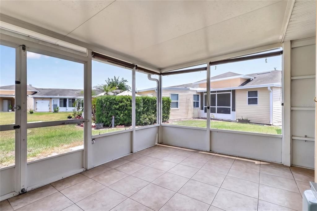 For Sale: $135,000 (2 beds, 1 baths, 860 Square Feet)