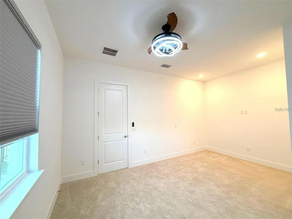 В аренду: $4,000 (4 спален, 3 ванн, 2746 Квадратных фут)
