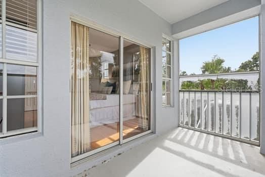 En Venta: $799,000 (3 camas, 3 baños, 2834 Pies cuadrados)