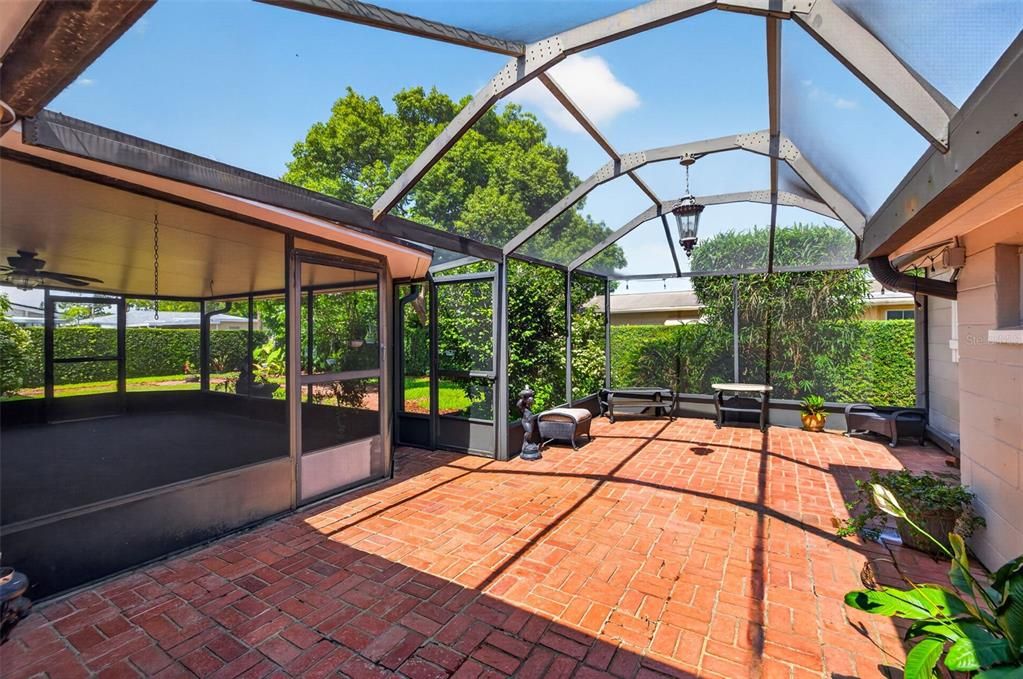 For Sale: $597,650 (3 beds, 2 baths, 1759 Square Feet)