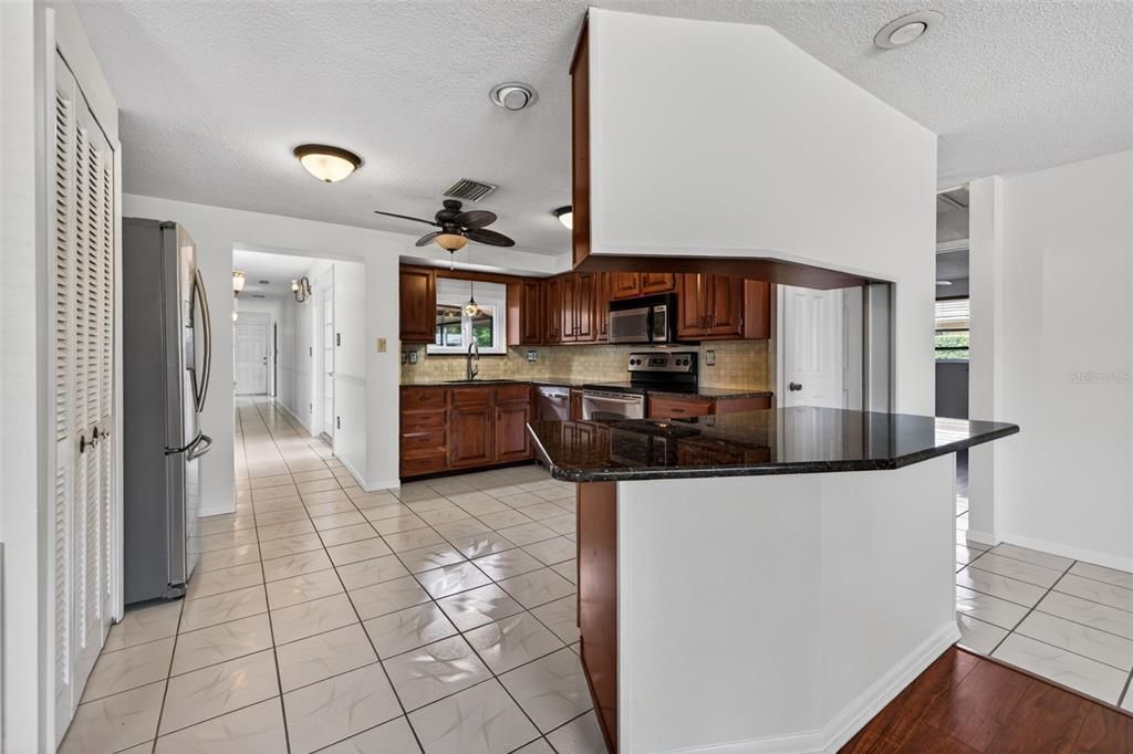 For Sale: $597,650 (3 beds, 2 baths, 1759 Square Feet)