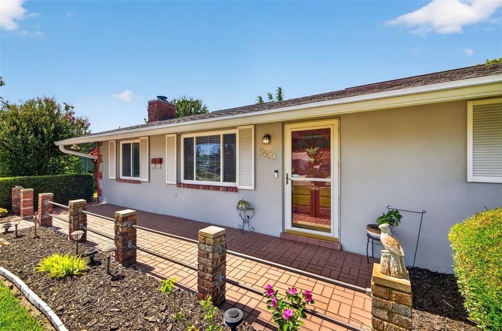 For Sale: $597,650 (3 beds, 2 baths, 1759 Square Feet)