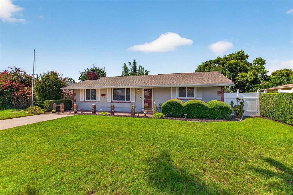 For Sale: $597,650 (3 beds, 2 baths, 1759 Square Feet)