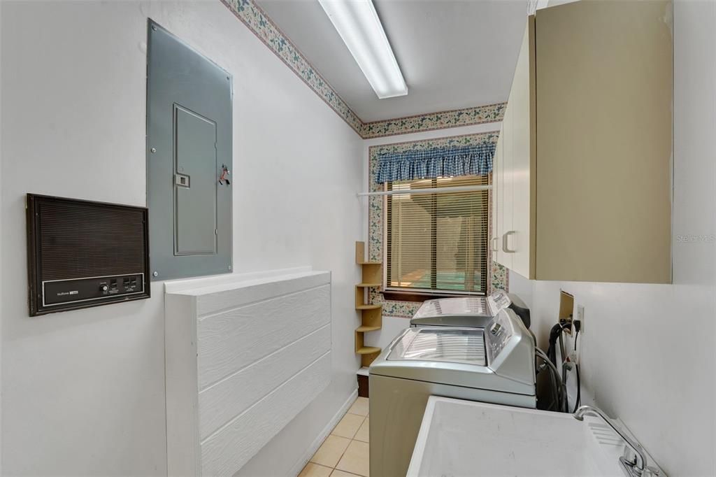 For Sale: $749,000 (4 beds, 3 baths, 3180 Square Feet)