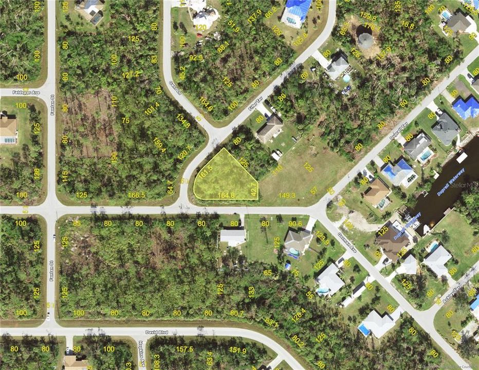 En Venta: $17,000 (0.33 acres)