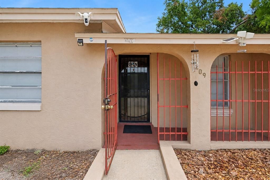 For Sale: $249,000 (3 beds, 2 baths, 1206 Square Feet)