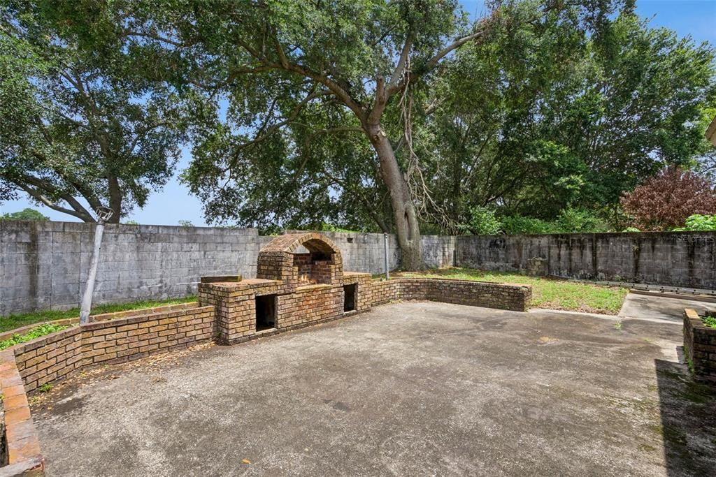 For Sale: $249,000 (3 beds, 2 baths, 1206 Square Feet)