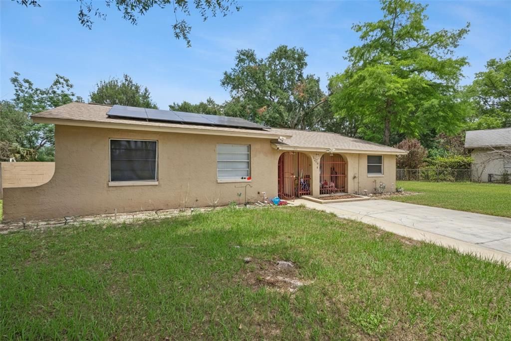 For Sale: $249,000 (3 beds, 2 baths, 1206 Square Feet)
