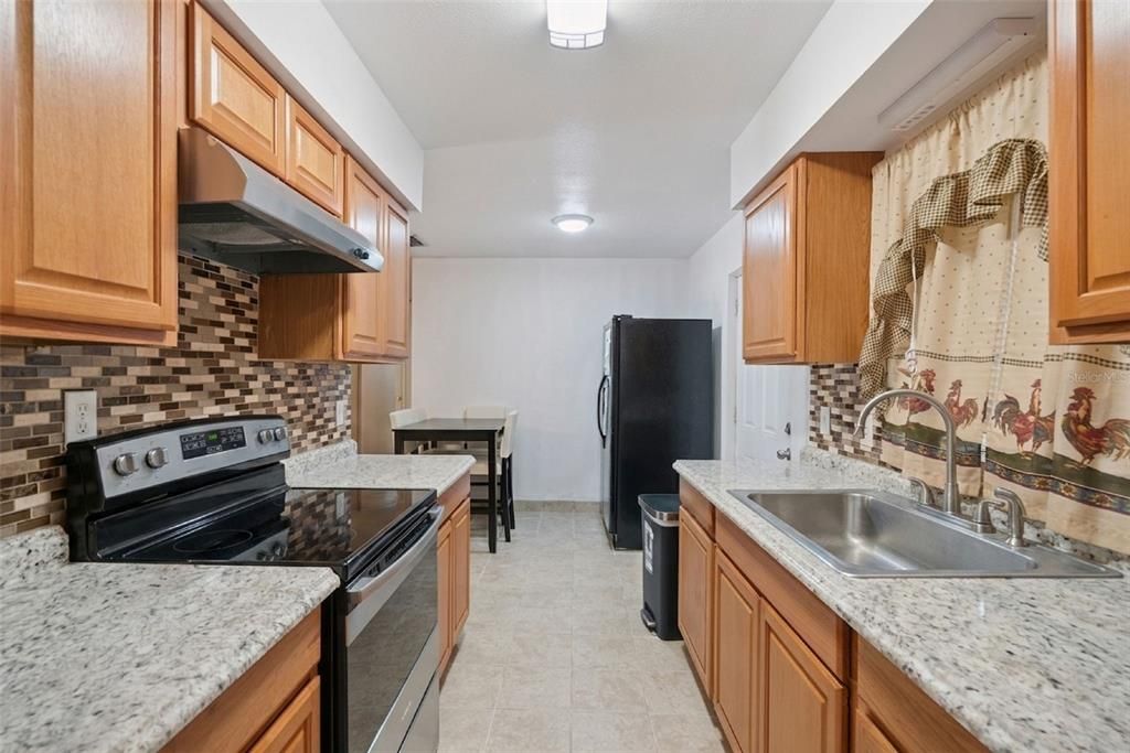 For Sale: $249,000 (3 beds, 2 baths, 1206 Square Feet)
