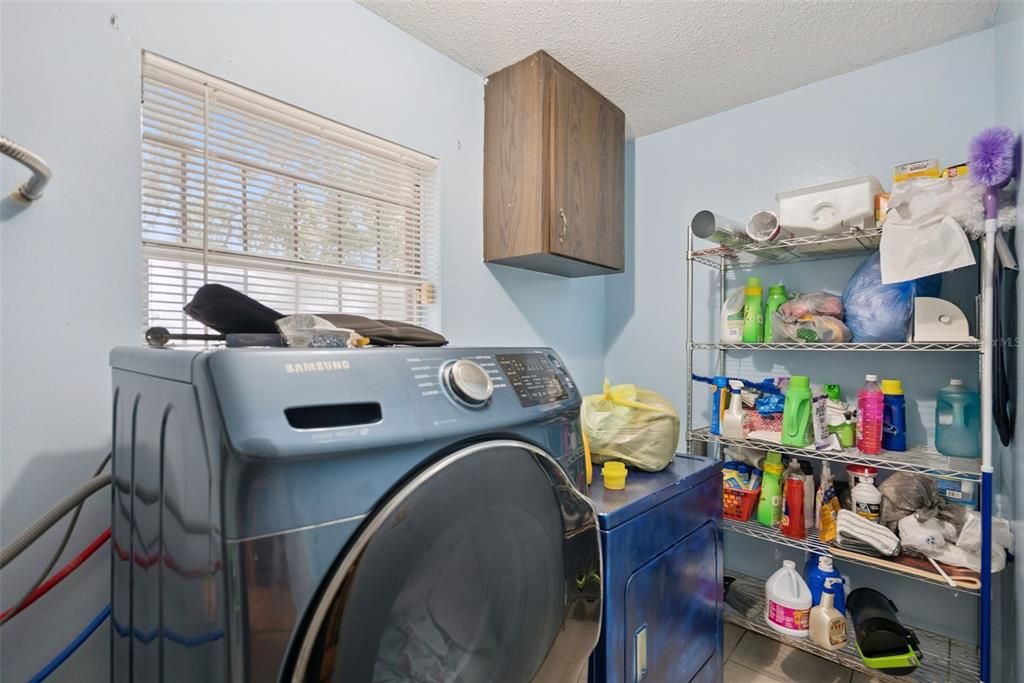 For Sale: $249,000 (3 beds, 2 baths, 1206 Square Feet)