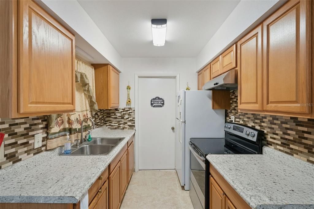 For Sale: $249,000 (3 beds, 2 baths, 1206 Square Feet)