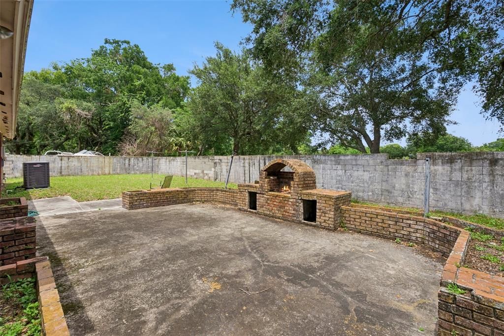 For Sale: $249,000 (3 beds, 2 baths, 1206 Square Feet)