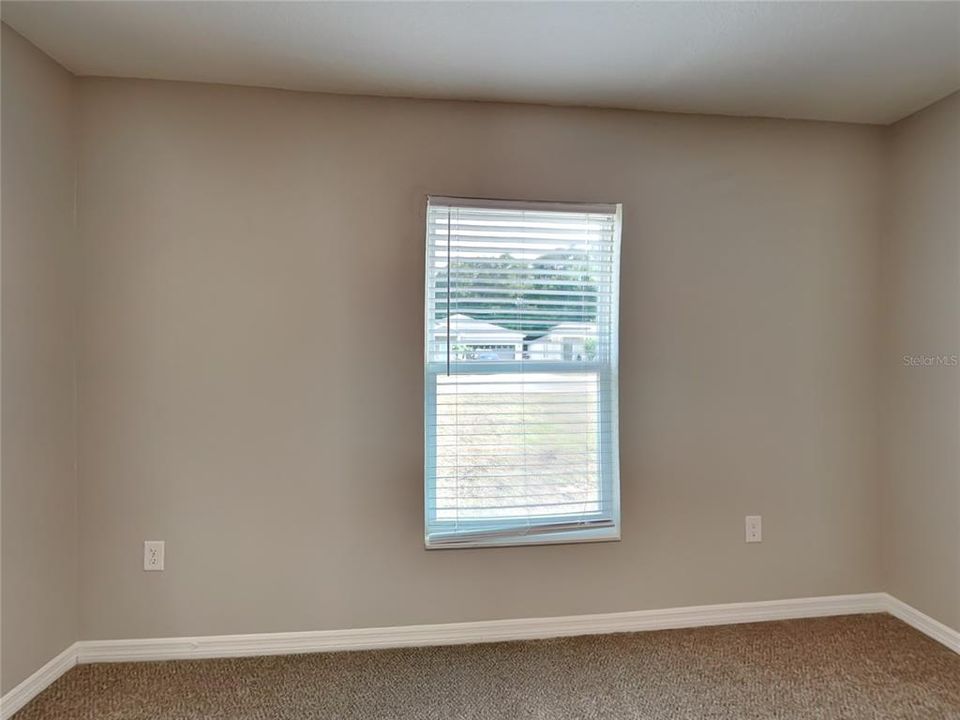 For Rent: $1,919 (3 beds, 2 baths, 1678 Square Feet)