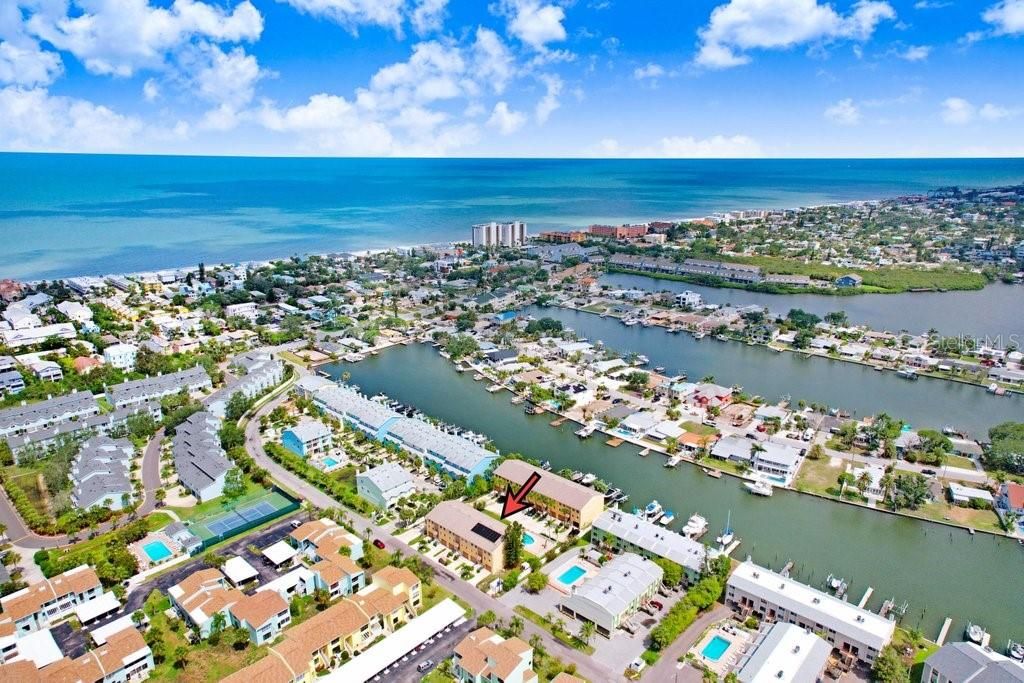 En Venta: $450,000 (2 camas, 2 baños, 1400 Pies cuadrados)