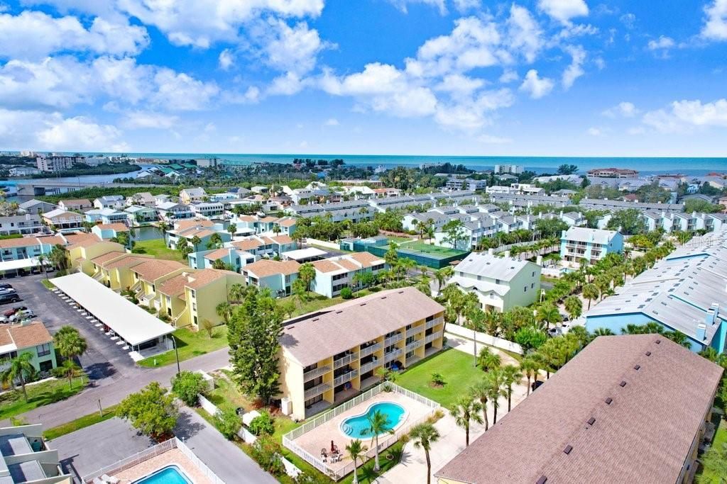 En Venta: $450,000 (2 camas, 2 baños, 1400 Pies cuadrados)